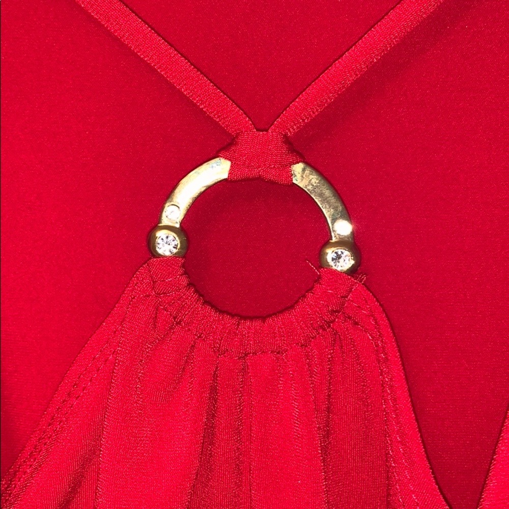 Red top - Picture 3 of 5